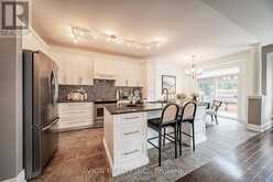 46 ROGERS TRAIL | Bradford West Gwillimbury Ontario | Slide Image Four