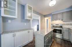 90 MOON DRIVE | Barrie Ontario | Slide Image Fifteen