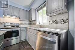 90 MOON DRIVE | Barrie Ontario | Slide Image Eighteen