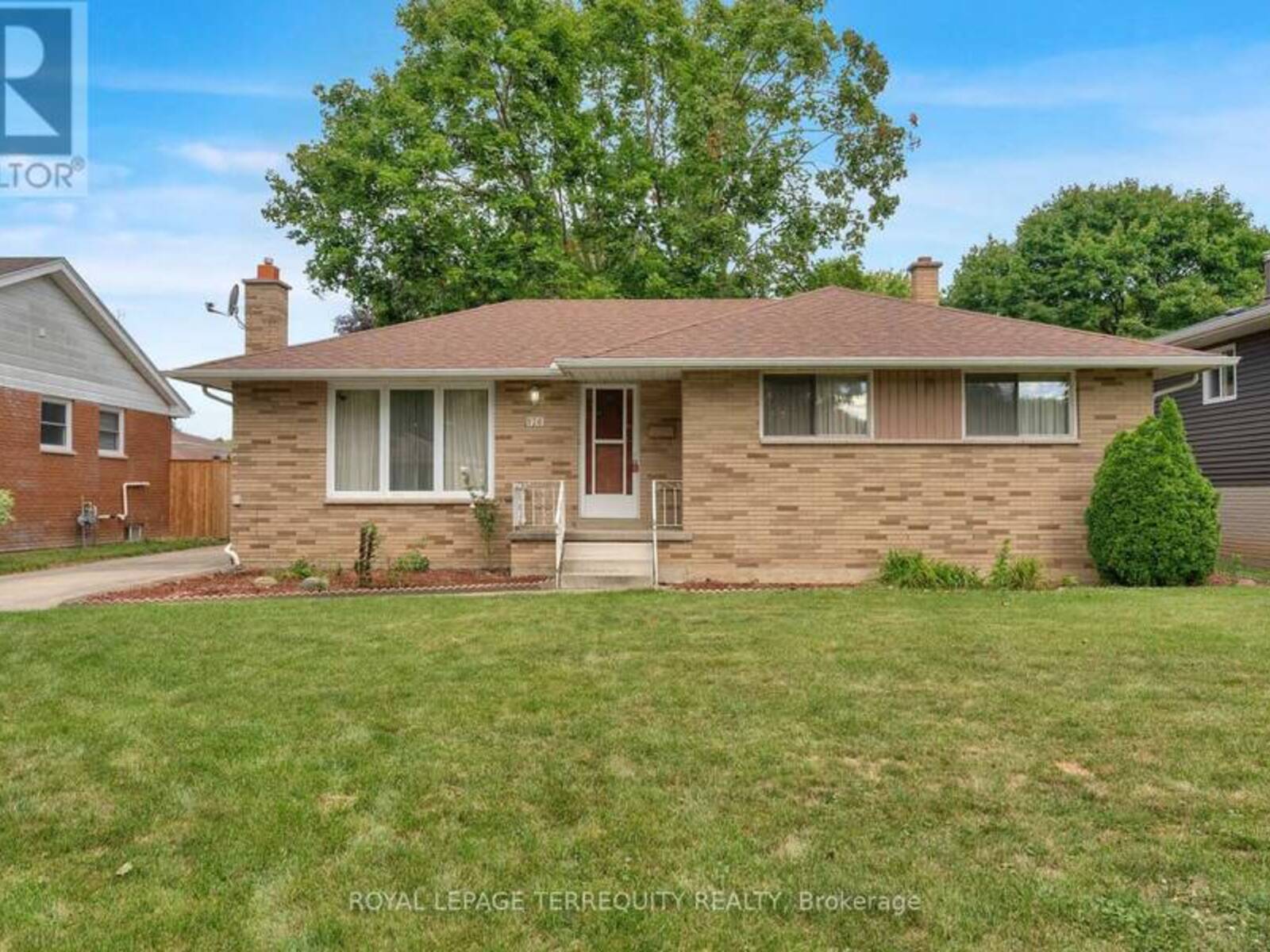126 PARTRIDGE CRESCENT, Chatham, Ontario N7L 1E9