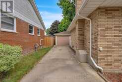 126 PARTRIDGE CRESCENT | Chatham Ontario | Slide Image Nine