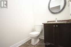 22 GERANIUM AVENUE N | Hamilton Ontario | Slide Image Eight