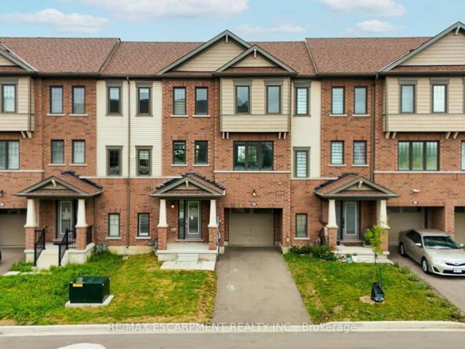41 UTTER PLACE, Hamilton, Ontario L8J 0H7