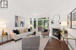 16 KINGFISHER COVE WAY | Markham Ontario | Slide Image Four
