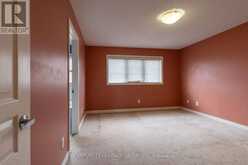 11 PENDULUM CIRCLE | Brampton Ontario | Slide Image Ten