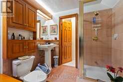 145 LAKE DRIVE N | Georgina Ontario | Slide Image Thirty-six
