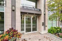 PH7 - 111 WORSLEY STREET | Barrie Ontario | Slide Image Four