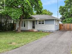 6 LINCOLN AVENUE Grimsby Ontario, L3M 1Y4