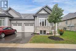 6 - 17 LAKEWOOD CRESCENT | Bobcaygeon Ontario | Slide Image Three
