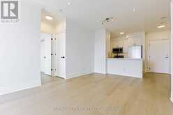 PH 18 - 25 GREENVIEW AVENUE | Toronto Ontario | Slide Image Thirteen