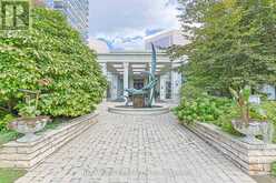 PH 18 - 25 GREENVIEW AVENUE | Toronto Ontario | Slide Image Three