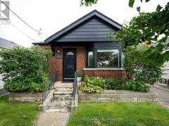 35 MEMORIAL PARK AVENUE Toronto Ontario, M4J 2J7