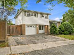 101 HILL DRIVE Aurora Ontario, L4G 3A9