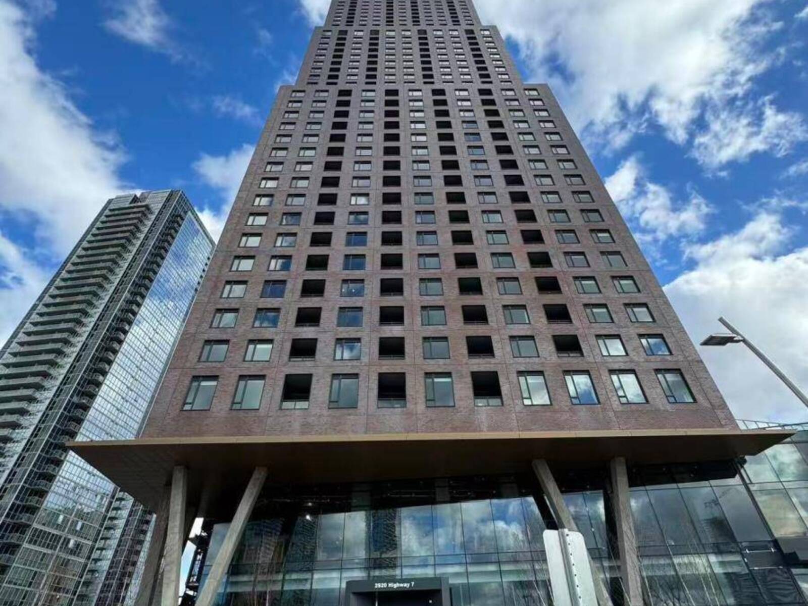1606 - 2920 HIGHWAY 7, Vaughan, Ontario L4K 0P4