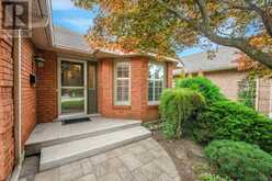 1150 AUGUSTUS DRIVE | Burlington Ontario | Slide Image Three