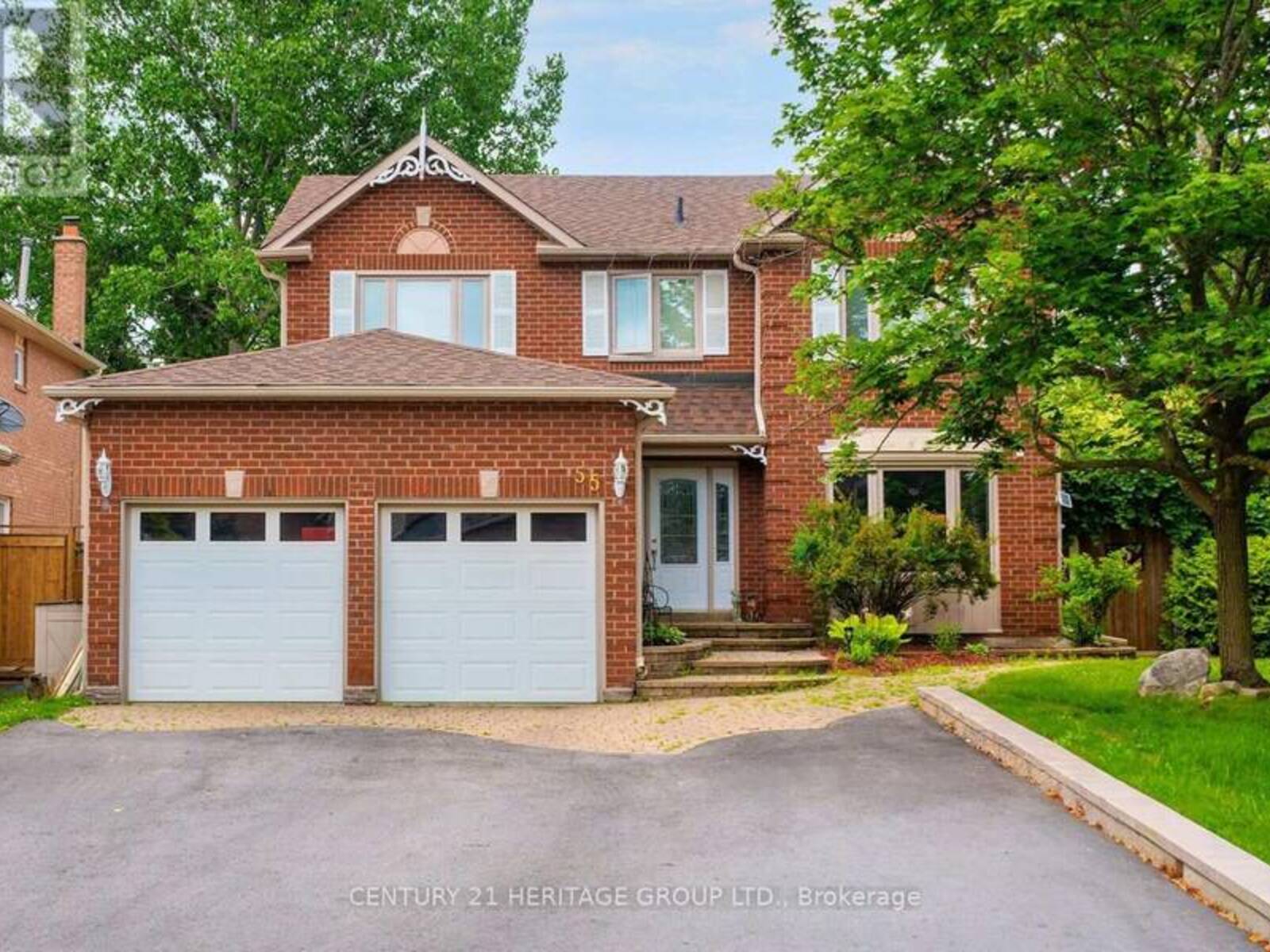 55 CHARTWELL CRESCENT, Georgina, Ontario L4P 3N8