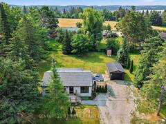 25 GLENGROVE AVENUE Oro-Medonte Ontario, L3V 0J9