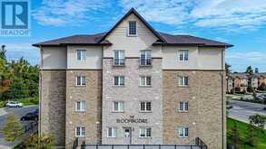 402 - 40 FERNDALE DRIVE S | Barrie Ontario | Slide Image Twelve