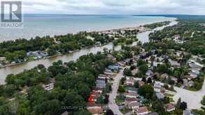 68 DYER DRIVE | Wasaga Beach Ontario | Slide Image Thirty-five