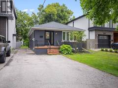 65 WOODBURY ROAD Toronto Ontario, M8W 1X8