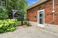 238 SEMINOLE ROAD | Ancaster Ontario | Slide Image Thirty-four