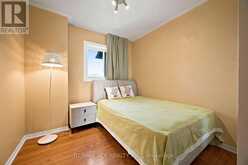 16 WHITE'S HILL AVENUE | Markham Ontario | Slide Image Nineteen