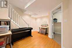 16 WHITE'S HILL AVENUE | Markham Ontario | Slide Image Twenty-one