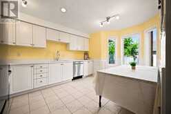16 WHITE'S HILL AVENUE | Markham Ontario | Slide Image Nine