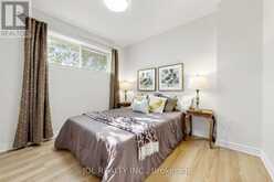 105 PARK AVENUE | Newmarket Ontario | Slide Image Sixteen