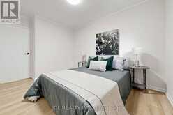 105 PARK AVENUE | Newmarket Ontario | Slide Image Nineteen