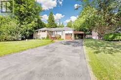 105 PARK AVENUE | Newmarket Ontario | Slide Image Three