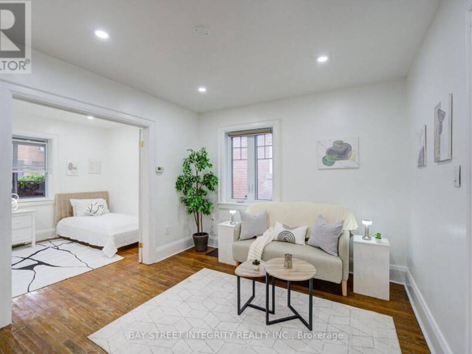 11 GLENORA AVENUE, Toronto, Ontario M6C 3Y2