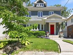 102 RIDGE DRIVE Toronto Ontario, M4T 1B8
