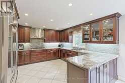 62 PICKETT CRESCENT | Richmond Hill Ontario | Slide Image Thirteen