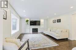 62 PICKETT CRESCENT | Richmond Hill Ontario | Slide Image Ten