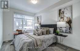 61 - 300 ALEX GARDNER CIRCLE | Aurora Ontario | Slide Image Nineteen