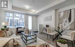 61 - 300 ALEX GARDNER CIRCLE | Aurora Ontario | Slide Image Nine
