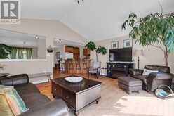 43 NICKLAUS DRIVE | Barrie Ontario | Slide Image Four