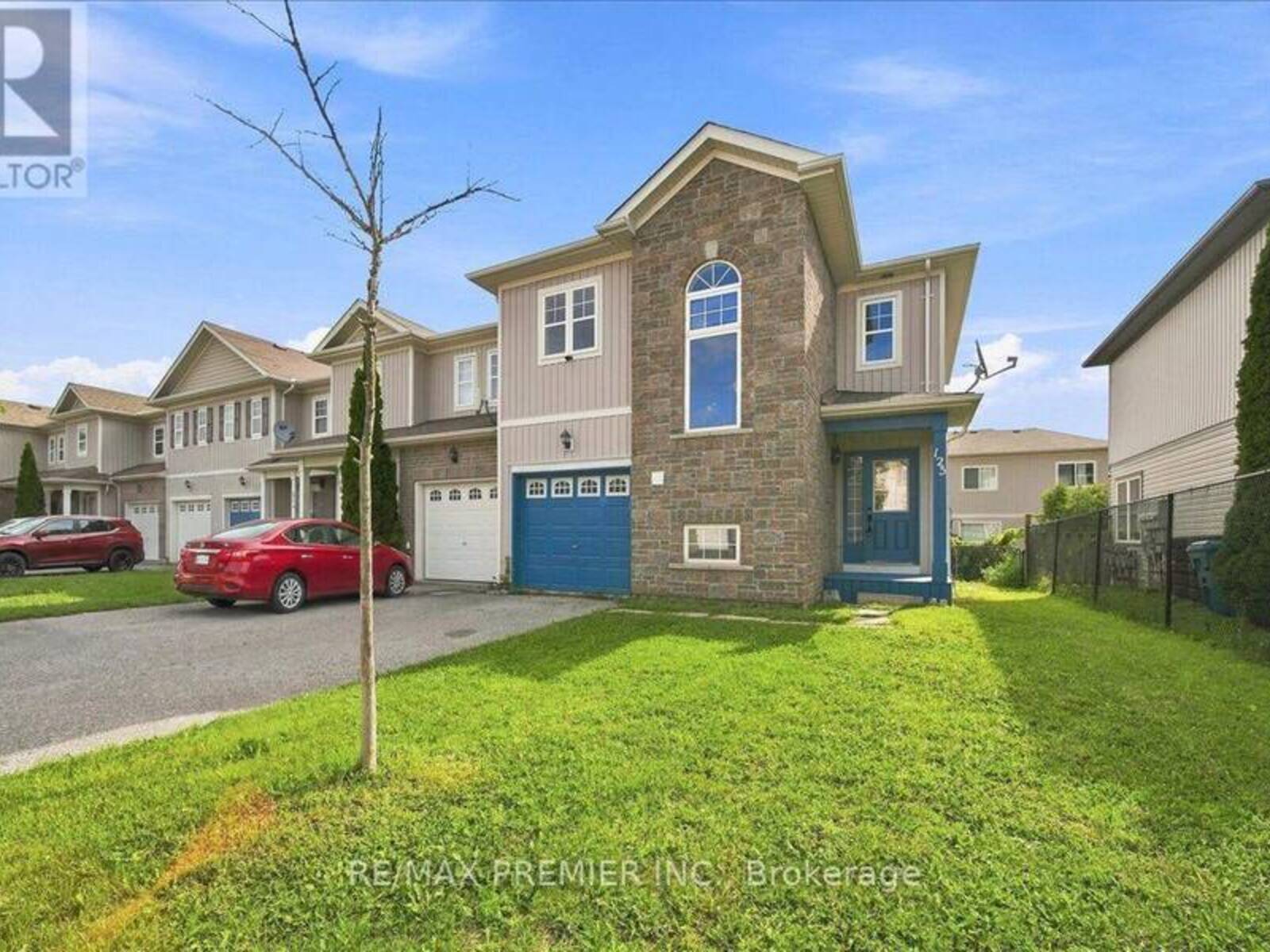 125 - 800 WEST RIDGE BOULEVARD, Orillia, Ontario L3V 0A1