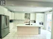 538 EDENBROOK HILL DRIVE | Brampton Ontario | Slide Image Thirteen