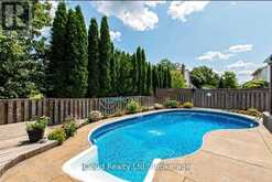 2067 HUNTERS WOOD DRIVE | Burlington Ontario | Slide Image Twenty-two