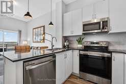 636 - 102 GROVEWOOD COMMON | Oakville Ontario | Slide Image Six