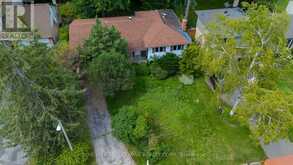 144 ULSTER DRIVE | Oakville Ontario | Slide Image Five