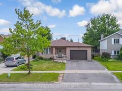 42 NEWBURY DRIVE Kitchener Ontario, N2N 2X6