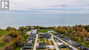61 - 77683 BLUEWATER HIGHWAY | Bayfield Ontario | Slide Image Forty-four