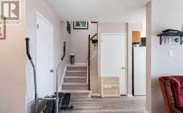 186 PICKETT CRESCENT | Barrie Ontario | Slide Image Four