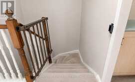 186 PICKETT CRESCENT | Barrie Ontario | Slide Image Nine