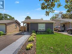 29 SHELLEY LANE Barrie Ontario, L4N 4W4