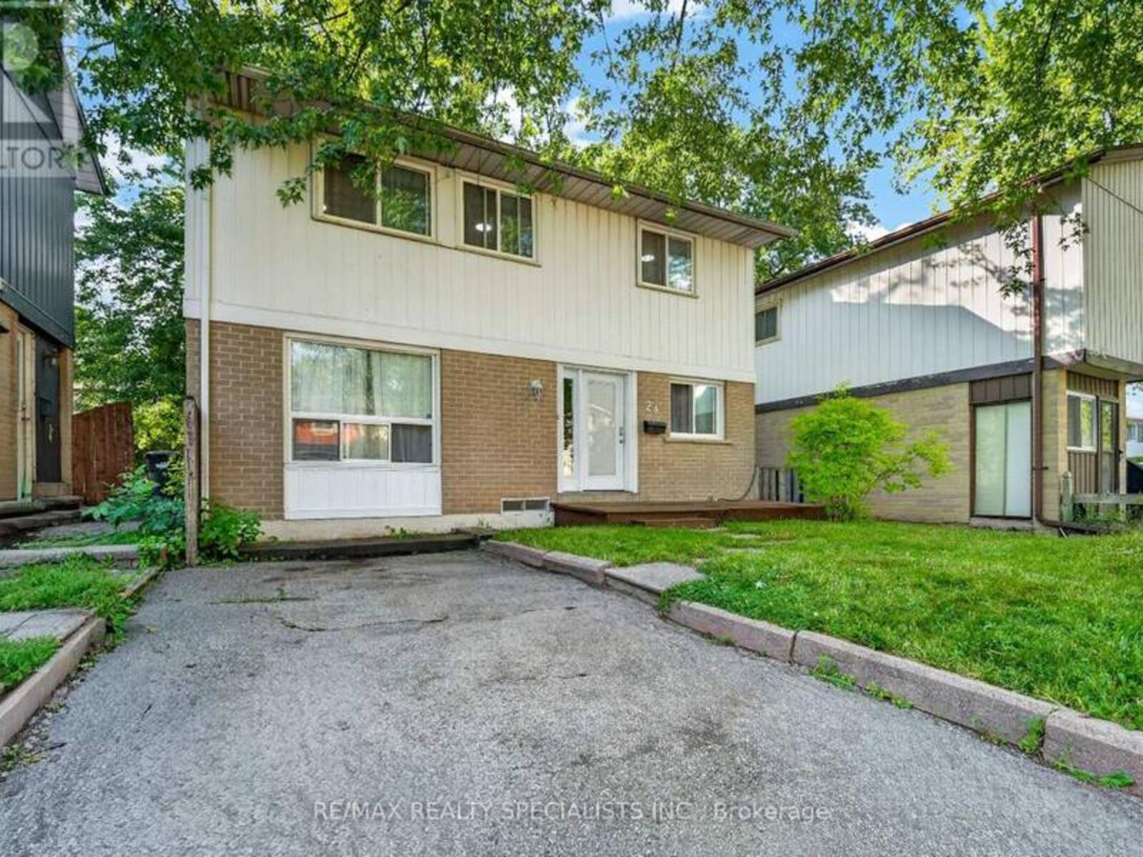 24 GARRISON SQUARE, Brampton, Ontario L6S 2H3