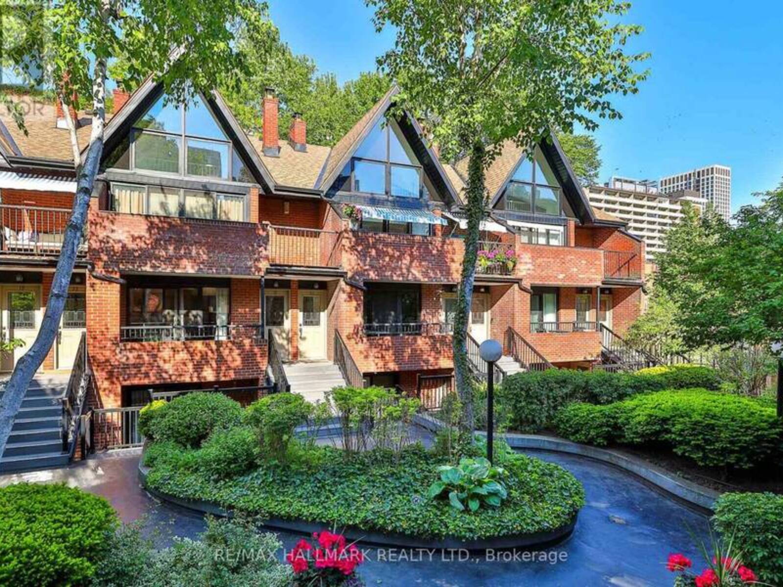 21 - 17 PEMBROKE STREET, Toronto, Ontario M5A 2N6